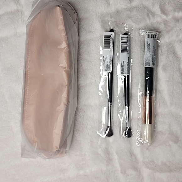 🆕️MORPHE 3 Piece Makeup Brushes & Bag - Picture 4 of 8